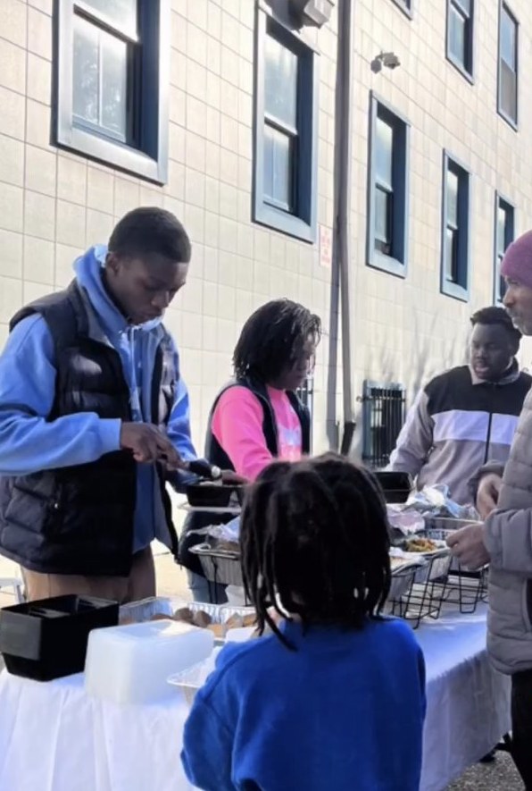 Feed the Community, Royal Athletes